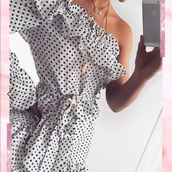 Polka Dot One Shoulder Mini dress - Picture 4 of 4